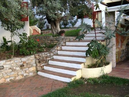 Hotel Heleni Apartments Epidaurus Екстериор снимка